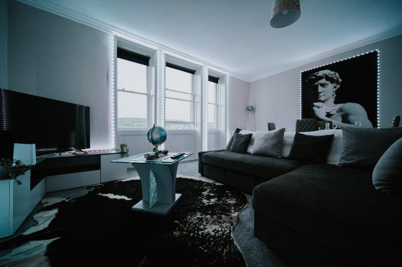 Roman Penthouse- City Skyline Views, 4K Tvs, 5G Wifi And More! Apartman Bath Kültér fotó
