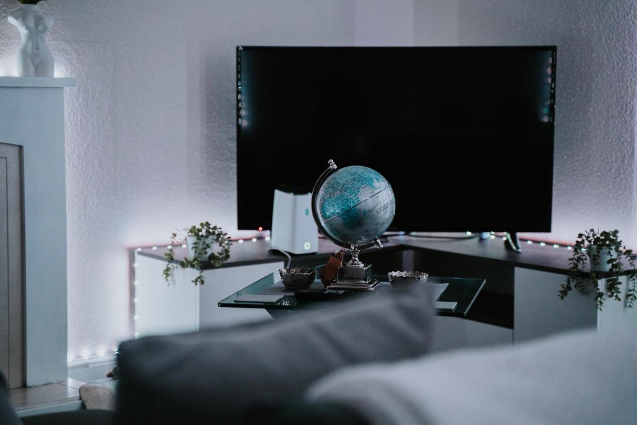 Roman Penthouse- City Skyline Views, 4K Tvs, 5G Wifi And More! Apartman Bath Kültér fotó